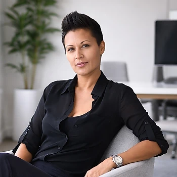 Image of Laura Lambert, Associate